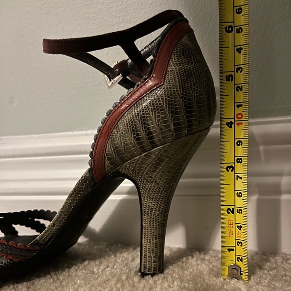 Prada leather heel with animal print - Picture 9 of 9